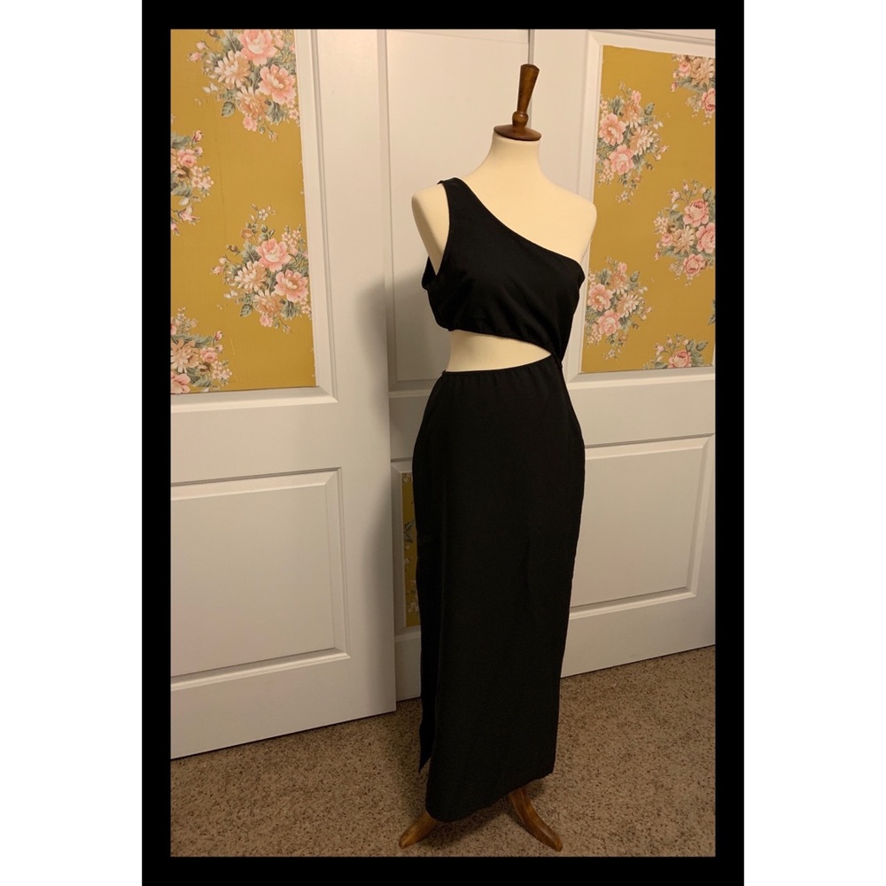 NWT Cutout LBD